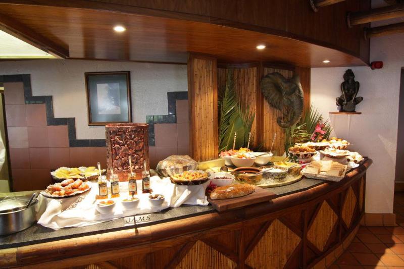 Cresta Mowana Safari Lodge Kasane Exterior photo
